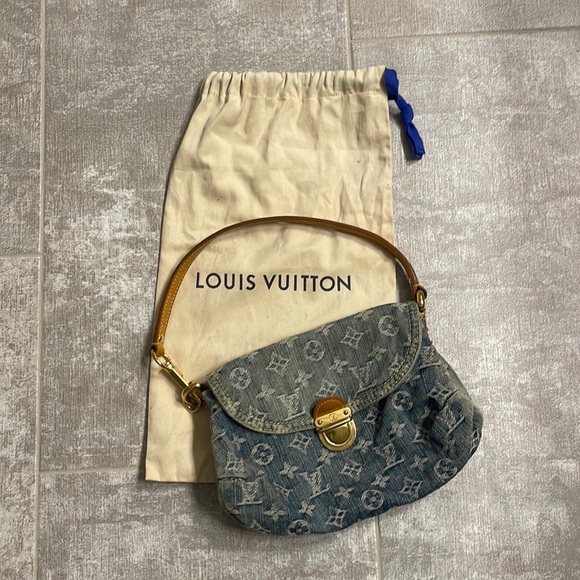 Louis Vuitton Handbags - Louis Vuitton/  Rare Marc Jacobs design denim handbag